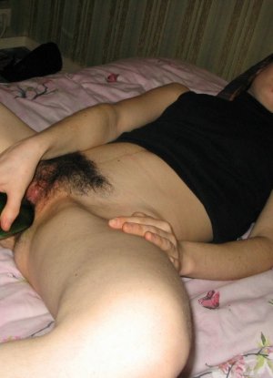 Пьяные блядины с голой пиздой картинка 28